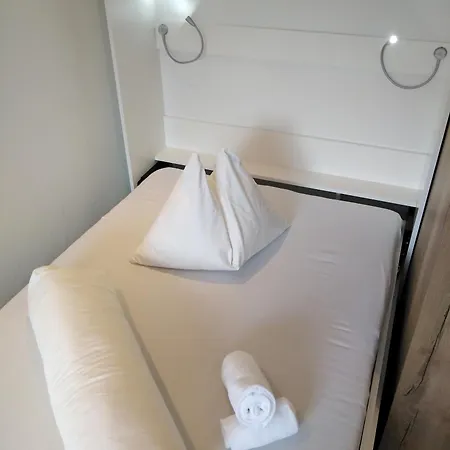 Studio S Riders Welcome Apartman *